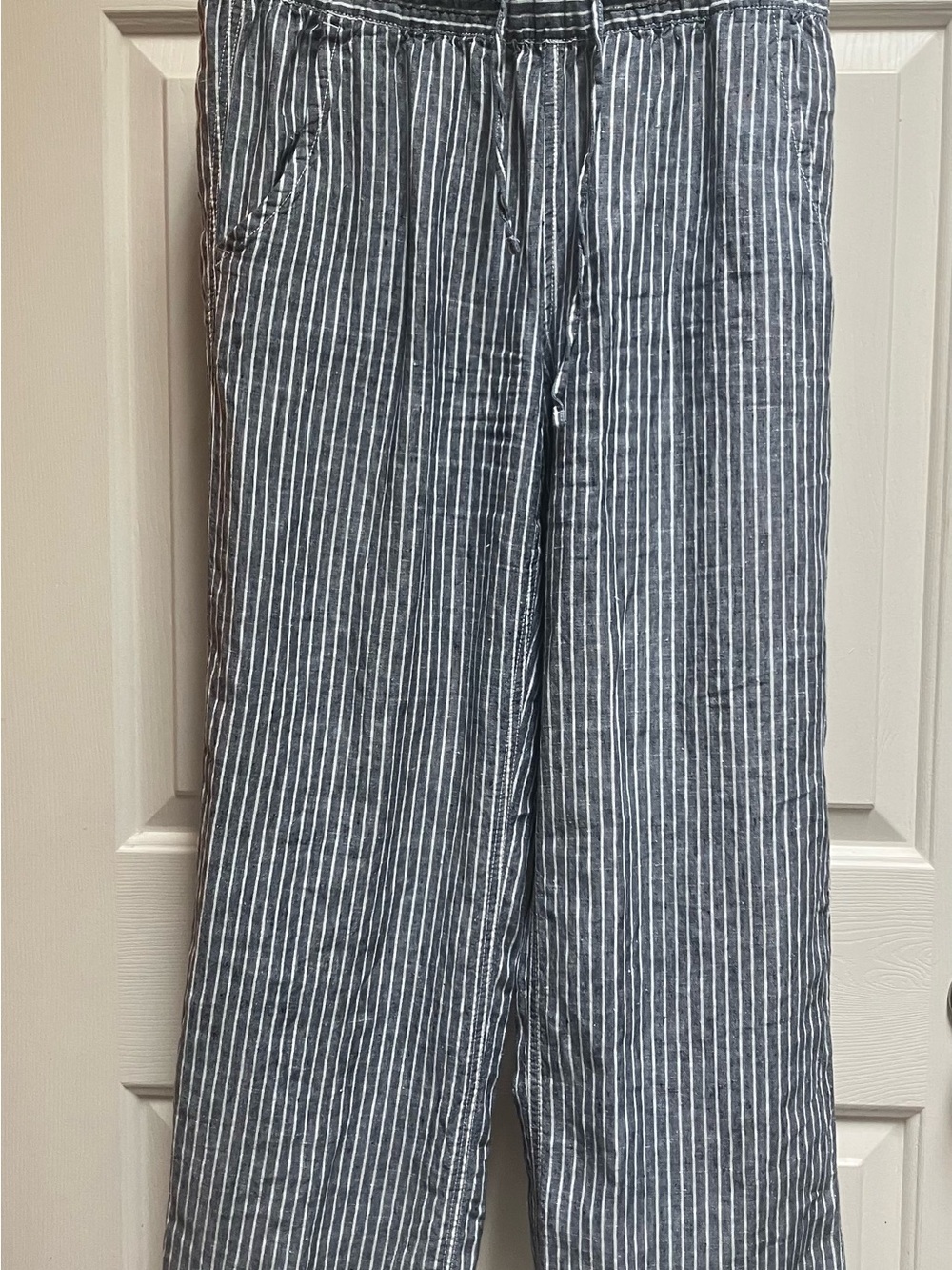 L.L.Bean Navy and White Striped Casual Pants Size 10